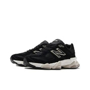 Tênis New Balance 9060 "Black & White"