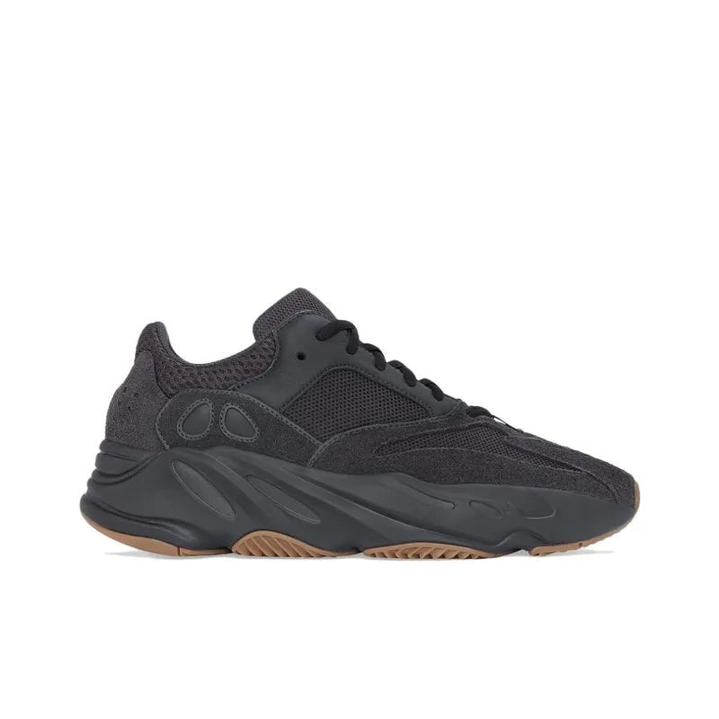 Tênis Adidas Yeezy Boost 700 Utility Black