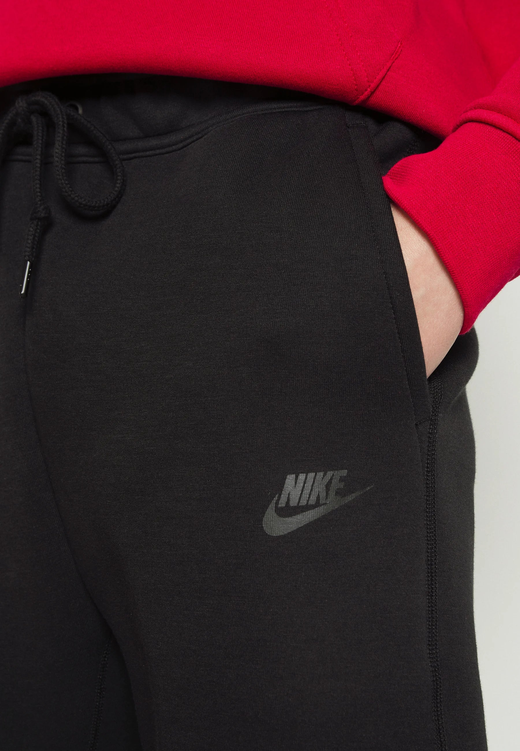 Calça Nike Tech Fleece Windrunner