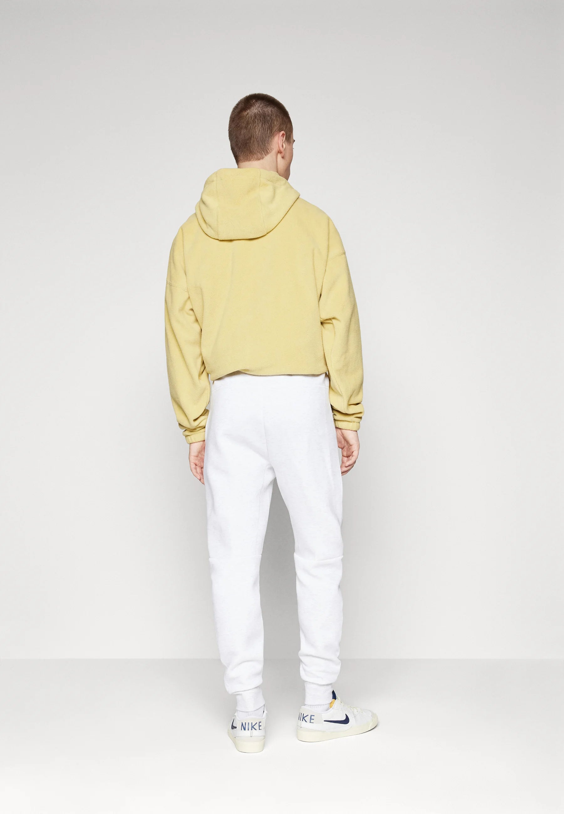 Calça Nike Tech Fleece Windrunner