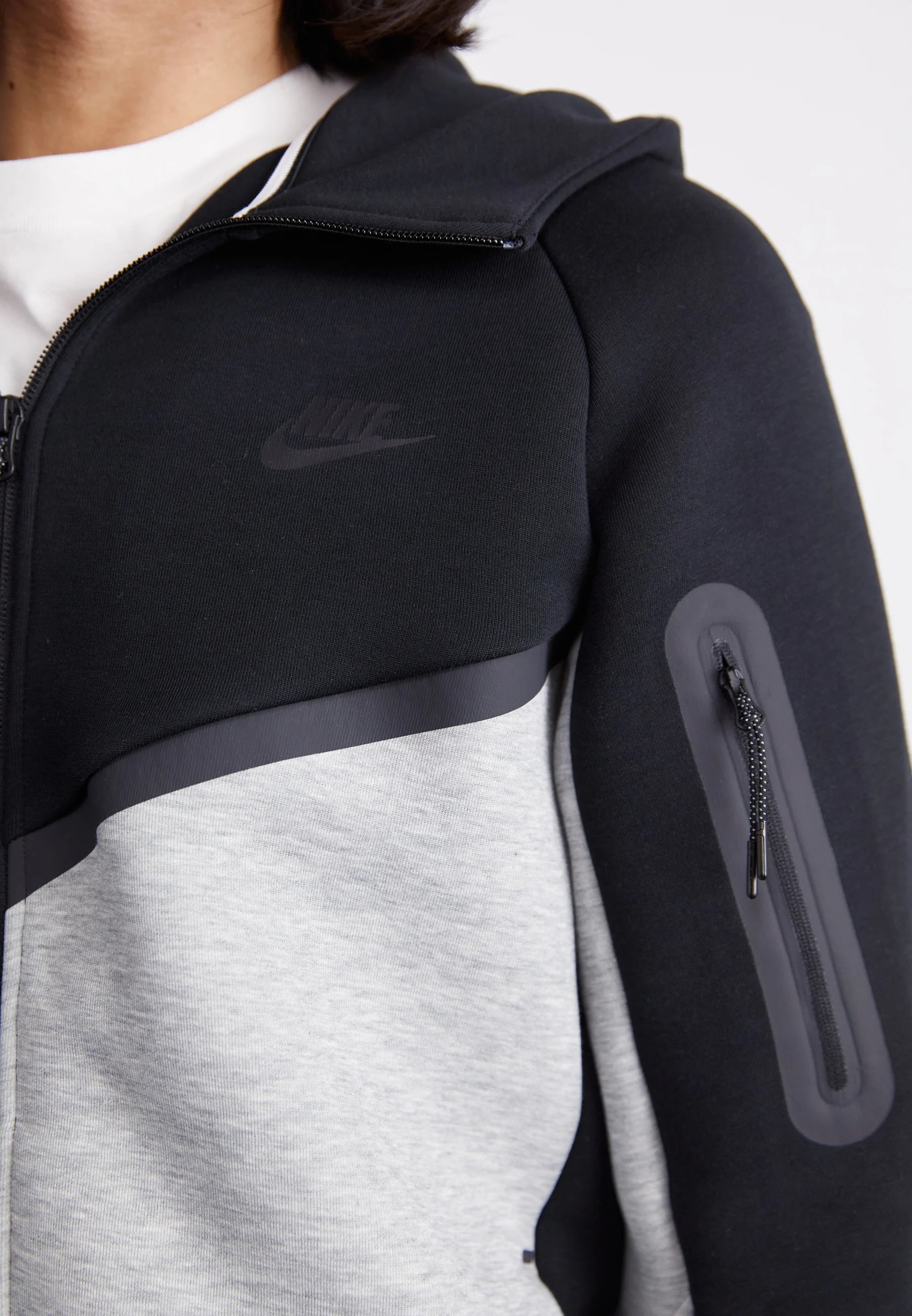 Jaqueta Nike Tech Fleece Windrunner 2025