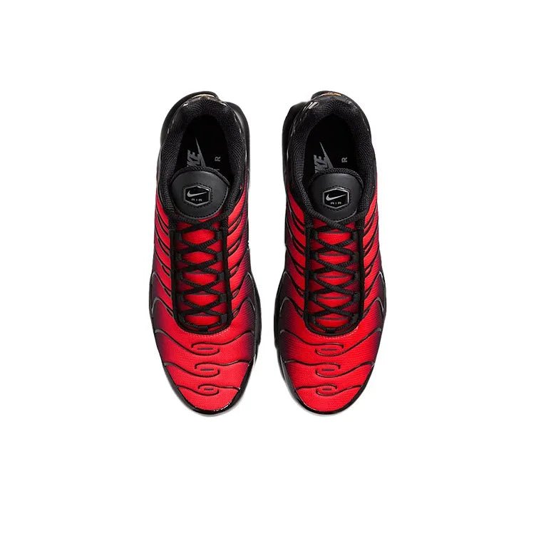tênis masculino, tênis preto e vermelho, tênis streetwear, tênis casual masculino, tênis confortável, tênis de corrida, tênis para treino, tênis esportivo, tênis urbano, tênis dia a dia