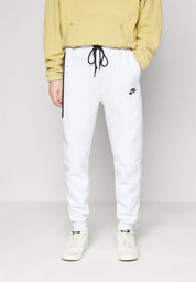 Calça Nike Tech Fleece Windrunner