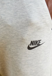Calça Nike Tech Fleece Windrunner