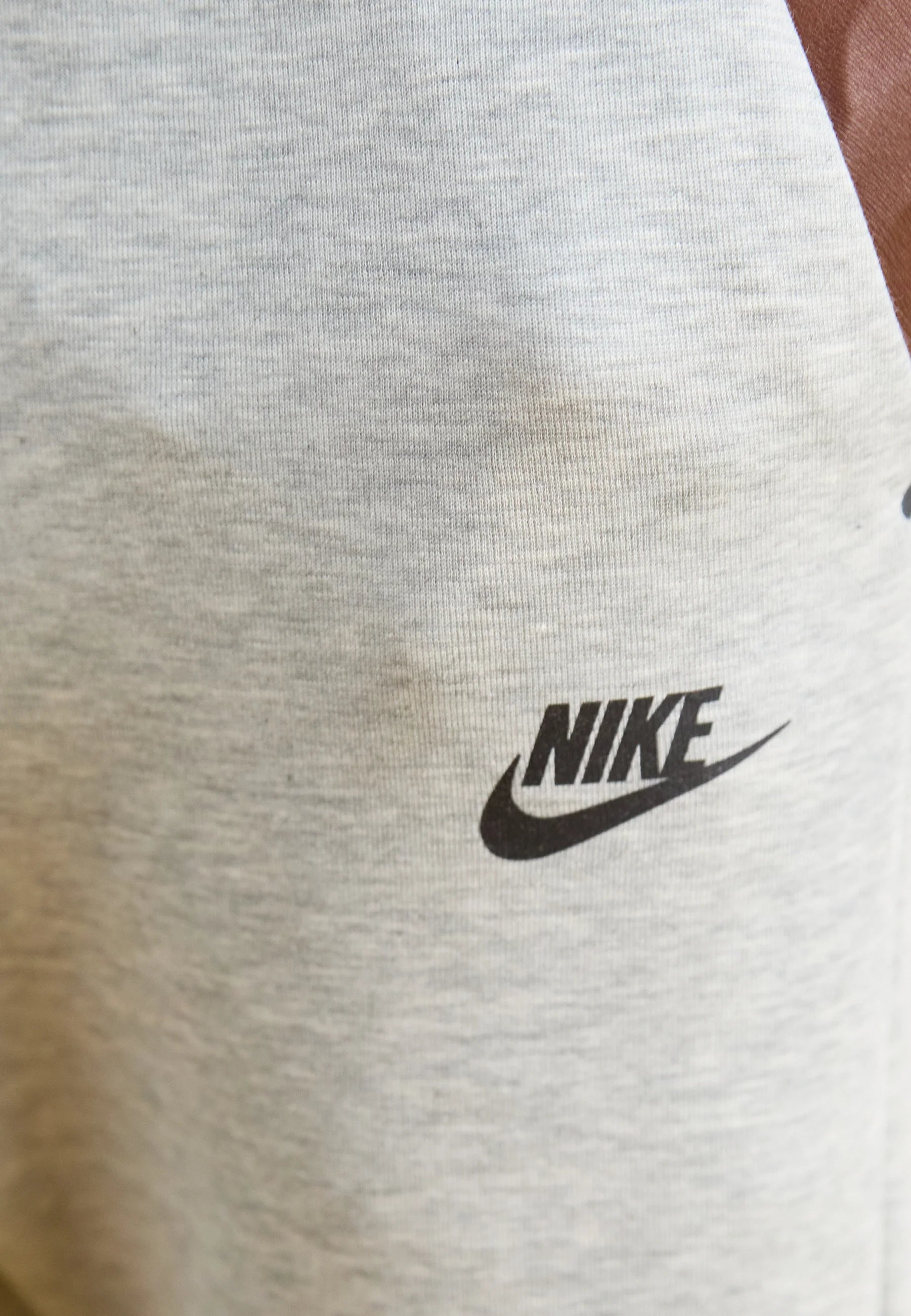 Calça Nike Tech Fleece Windrunner