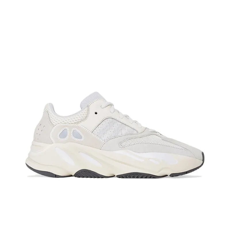 Tênis Adidas Yeezy Boost 700 Analog