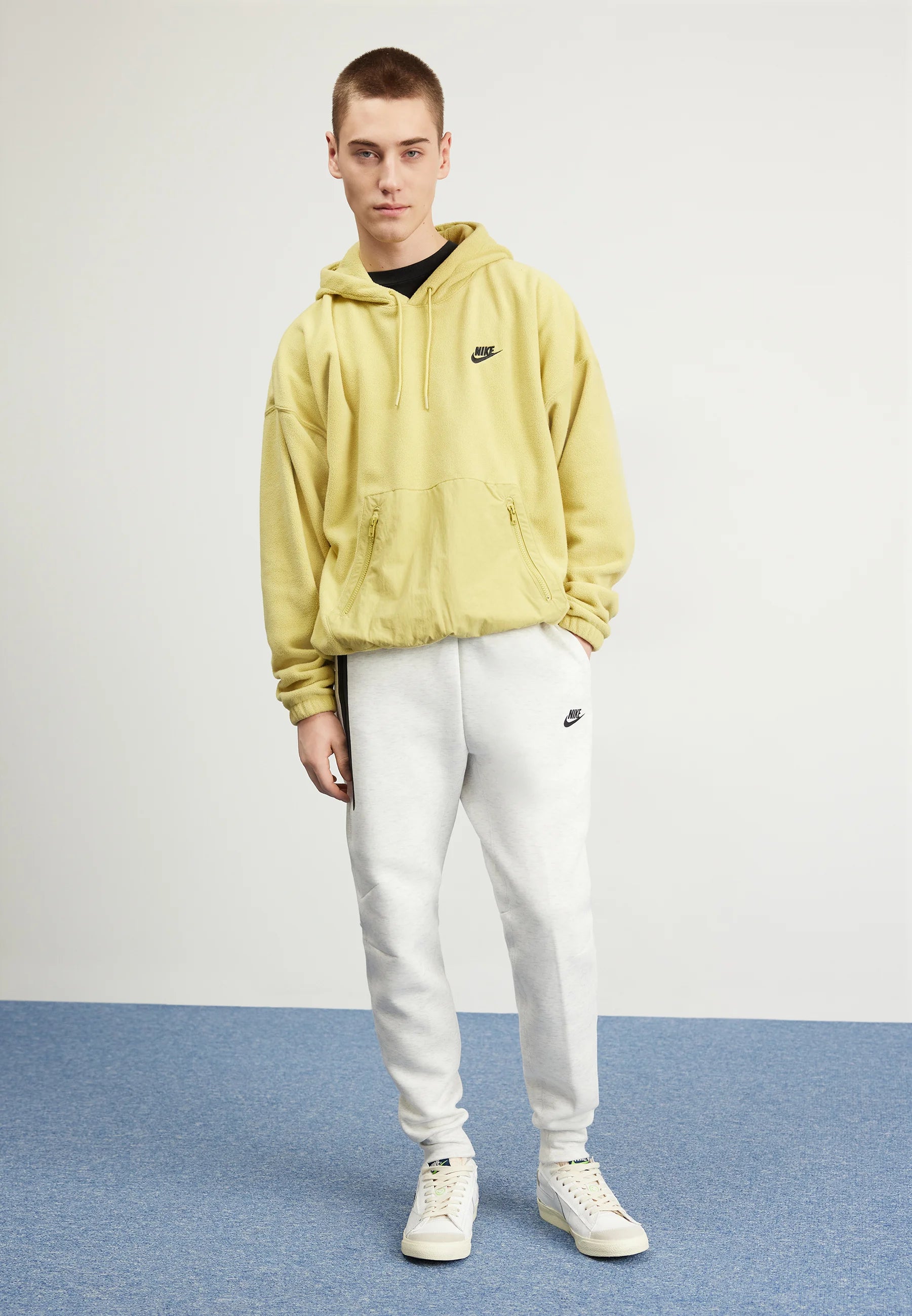Calça Nike Tech Fleece Windrunner