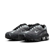 Tênis Nike Shox R2 Supreme "Light Graphite & Black"