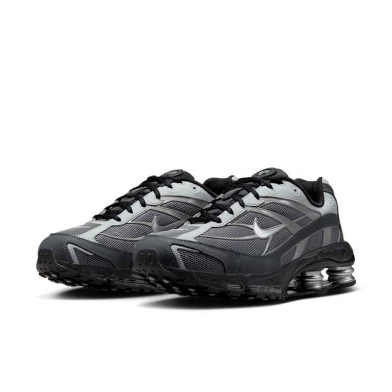 Tênis Nike Shox R2 Supreme "Light Graphite & Black"