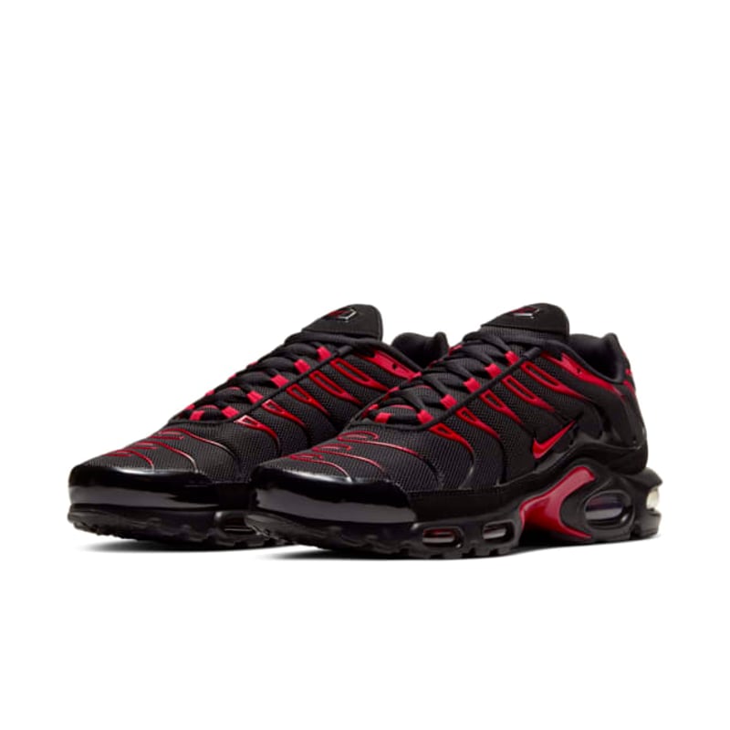 tênis masculino, tênis esportivo, tênis preto e vermelho, tênis para corrida, tênis casual, tênis academia, tênis urbano, tênis confortável, tênis estiloso, tênis para treino