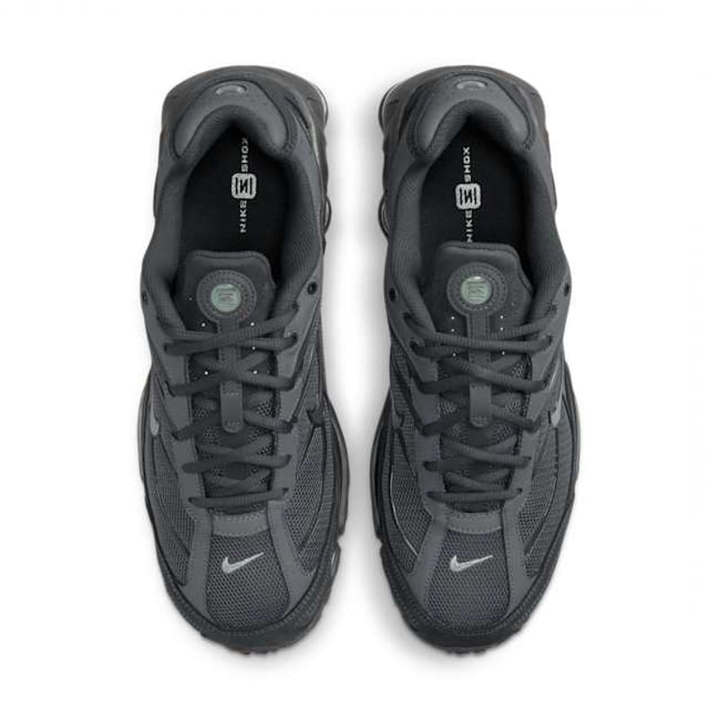 Tênis Nike Shox R2 Supreme "Anthracite & Jade Horizon"