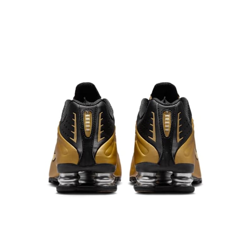 Tênis Nike Shox R4 "Black & Metallic Gold"