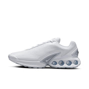 tênis masculino, tênis esportivo, tênis branco, tênis moderno, tênis confortável, tênis casual, tênis para caminhada, tênis para corrida, tênis academia, tênis inovador