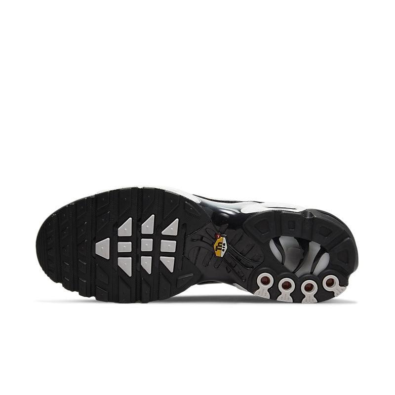 tênis masculino, tênis esportivo, tênis preto e prata, tênis confortável, tênis casual, tênis para corrida, tênis para caminhada, tênis academia, tênis resistente, tênis dia a dia