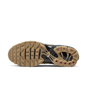 tênis bege casual, tênis urbano masculino, tênis confortável para caminhada, tênis bege e preto, tênis moderno casual, tênis para o dia a dia, tênis estilo streetwear, tênis casual versátil, tênis com amortecimento, tênis neutro masculino