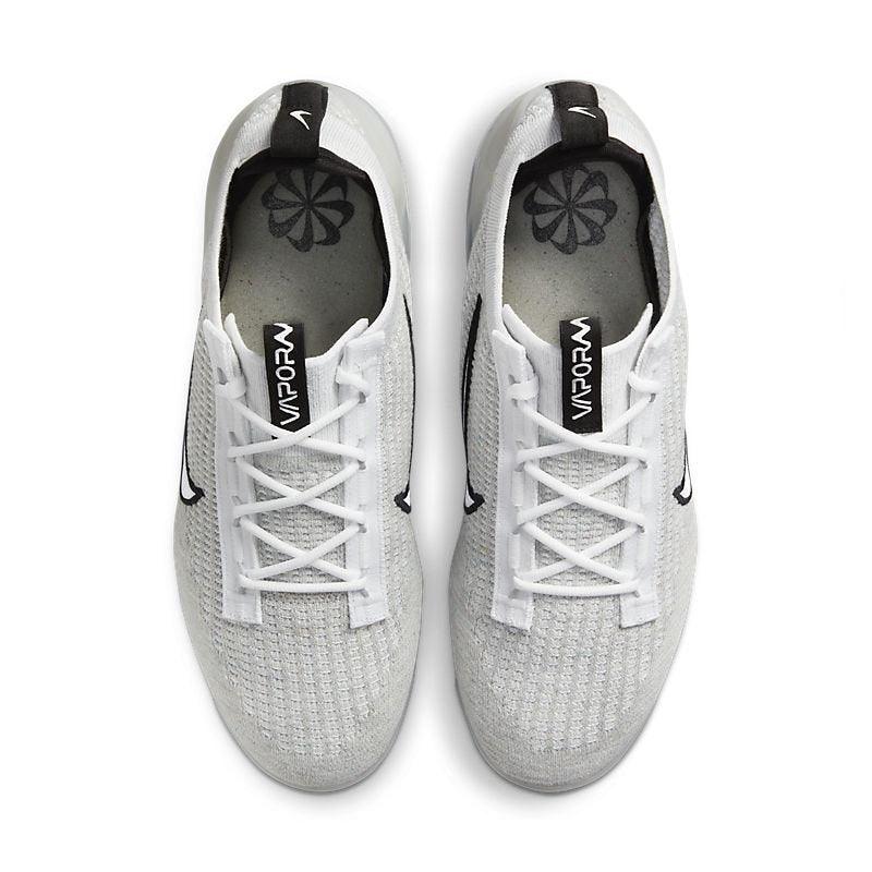tênis branco masculino, tênis branco feminino, tênis para caminhada, tênis esportivo leve, tênis casual branco, tênis moderno, tênis urbano, tênis confortável, tênis respirável, tênis com solado transparente