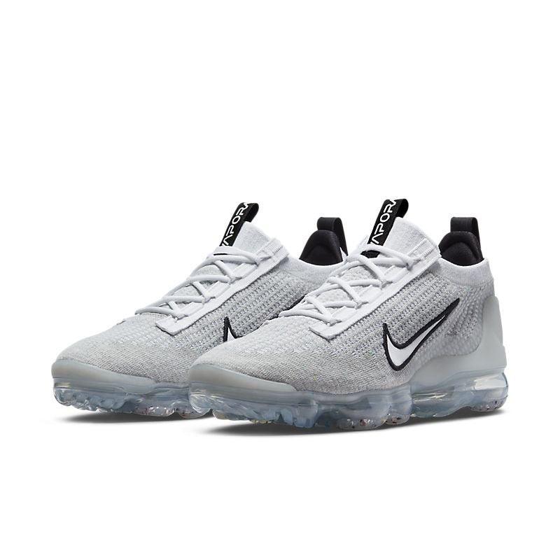 tênis branco masculino, tênis branco feminino, tênis para caminhada, tênis esportivo leve, tênis casual branco, tênis moderno, tênis urbano, tênis confortável, tênis respirável, tênis com solado transparente